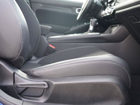 Used 2022 Honda Civic Sport image 29