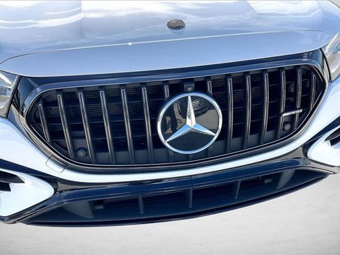 Certified 2025 Mercedes-Benz E 53 AMG e 4MATIC Sedan image 30