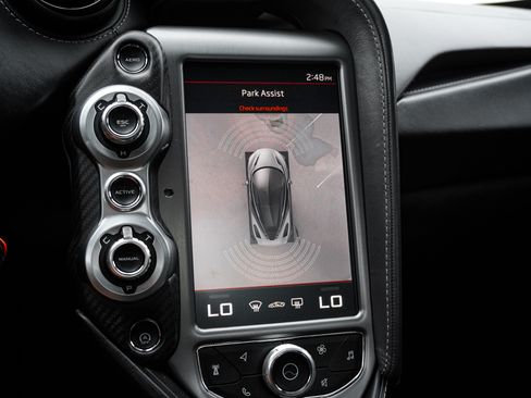 Used 2018 McLaren 720S Luxury RWD image 32
