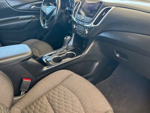 Used 2021 Chevrolet Equinox LT FWD image 15