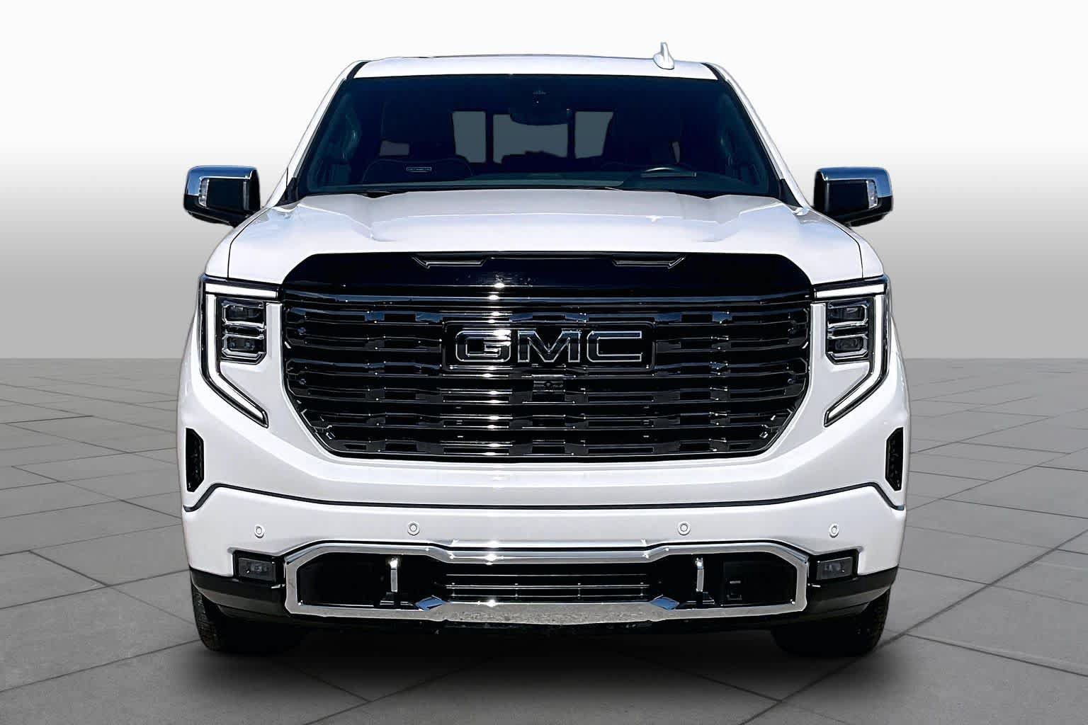 Used 2025 GMC Sierra 1500 Denali Ultimate AWD/4WD image 4