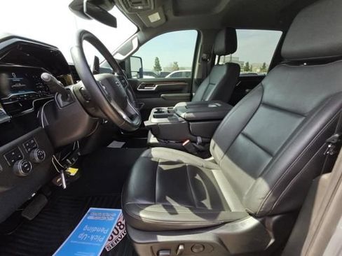 Used 2024 Chevrolet Silverado 2500 LT w/ Z71 Sport Edition AWD/4WD image 2