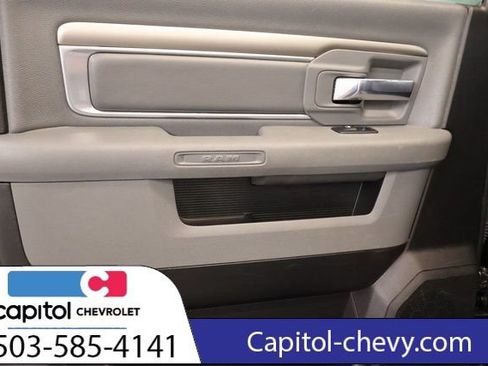Used 2017 RAM 1500 Big Horn AWD/4WD image 30