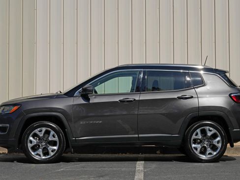 Used 2017 Jeep Compass Limited AWD/4WD image 8