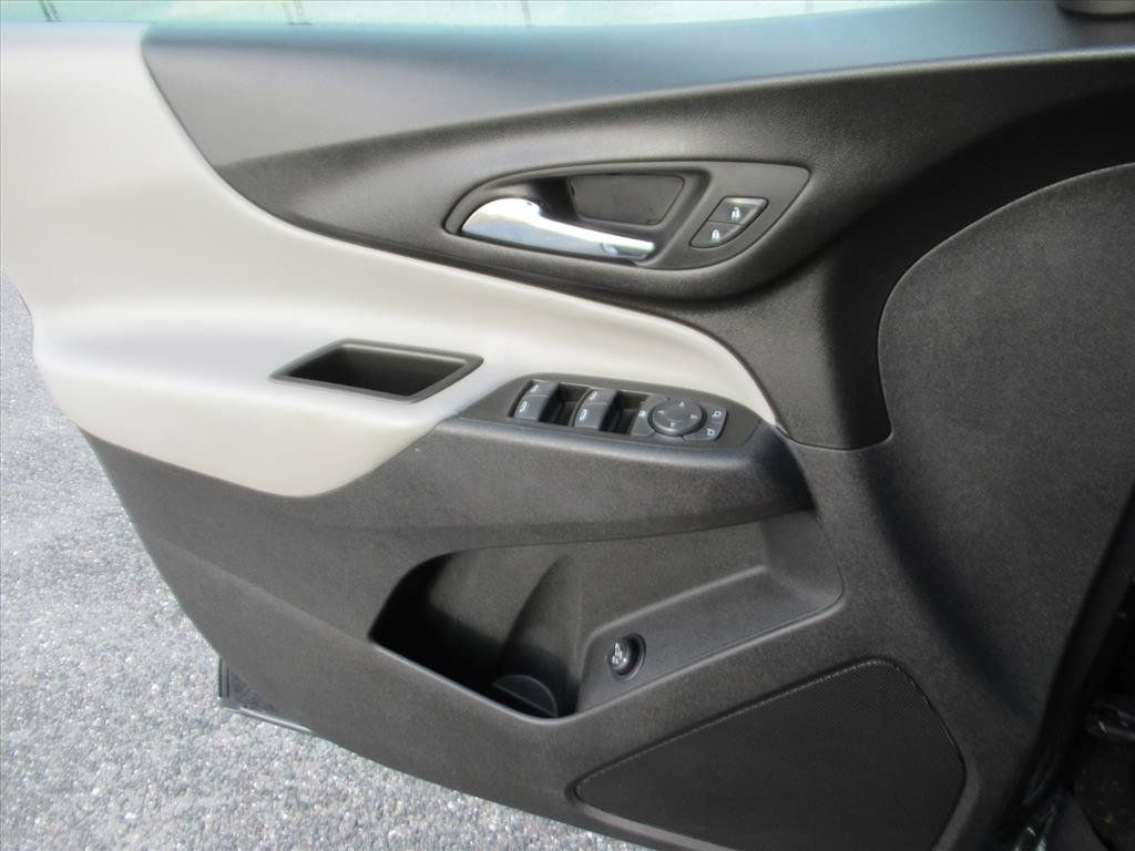 Used 2023 Chevrolet Equinox LT AWD/4WD image 26