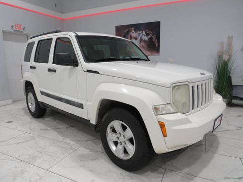 Used 2010 Jeep Liberty Sport w/ Popular Equipment Group image 1