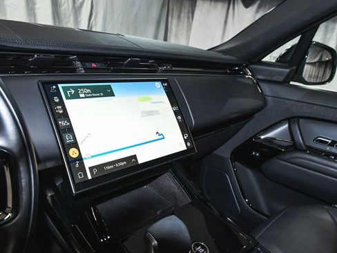 Used 2024 Land Rover Range Rover Sport Dynamic SE image 52