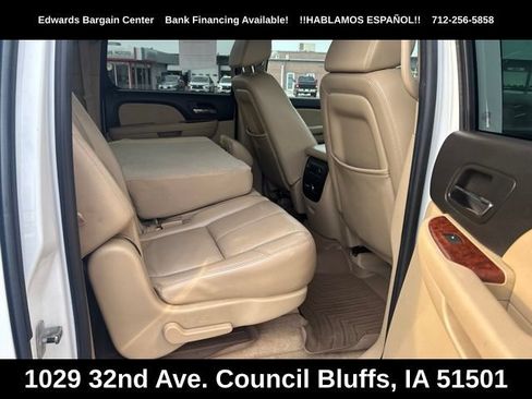 Used 2007 Chevrolet Suburban LT w/ LT Preferred Equipment Group AWD/4WD image 9
