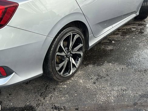 Used 2019 Honda Civic Sport image 8