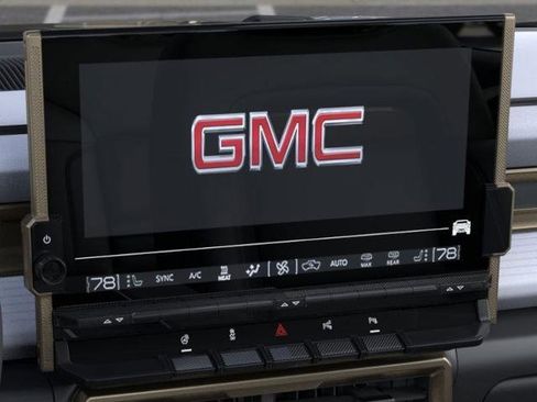 New 2025 GMC Hummer EV 2X w/ LPO, Dark Essentials Package image 20