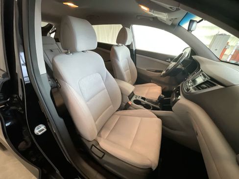 Used 2017 Hyundai Tucson Sport image 23