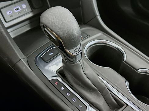 Used 2023 Chevrolet Equinox LT image 24