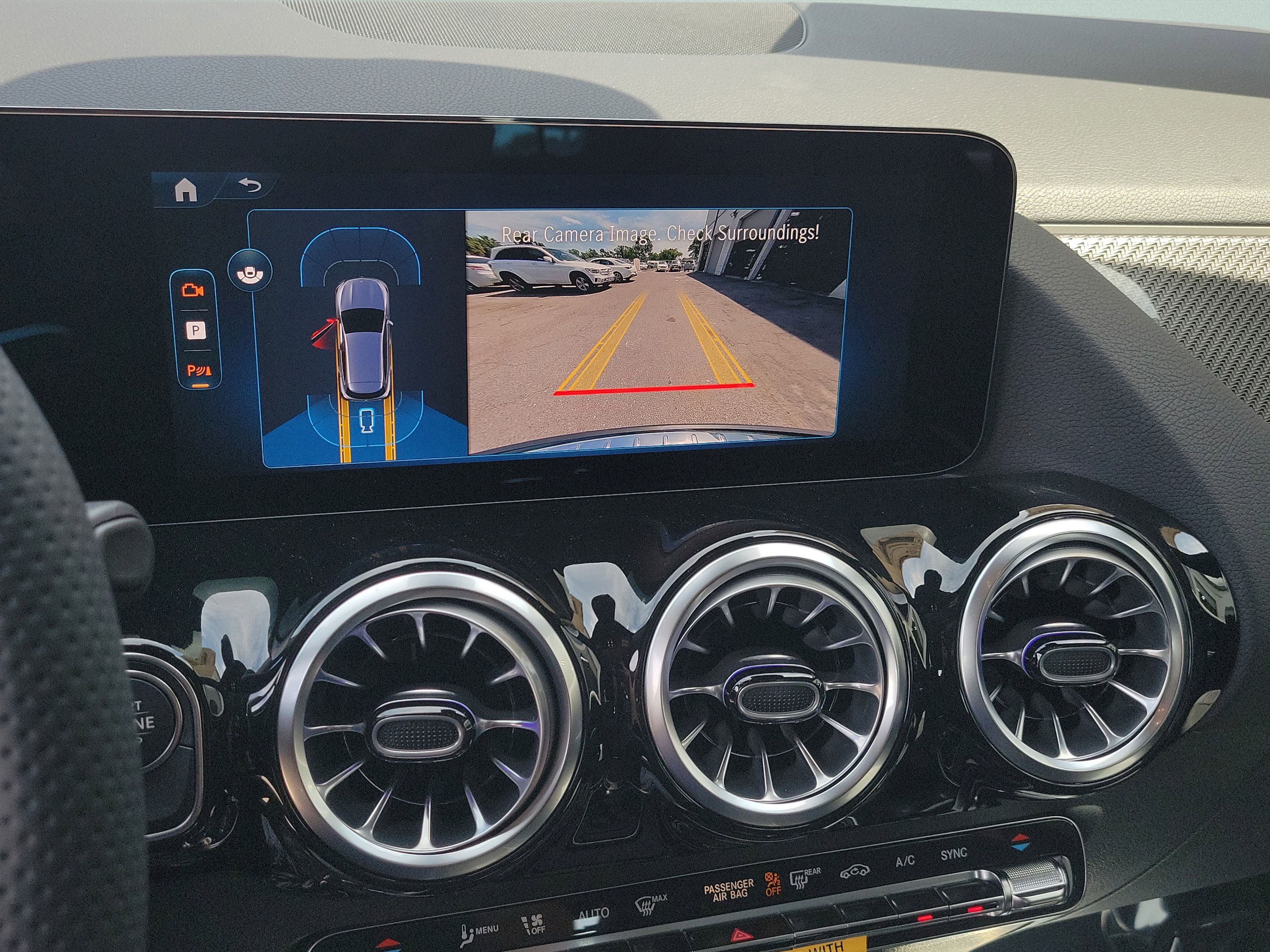 New 2026 Mercedes-Benz GLA 35 AMG 4MATIC image 27