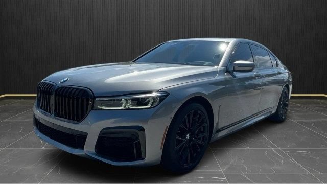 Used 2022 BMW 750i xDrive w/ Autobahn Package AWD/4WD image 6