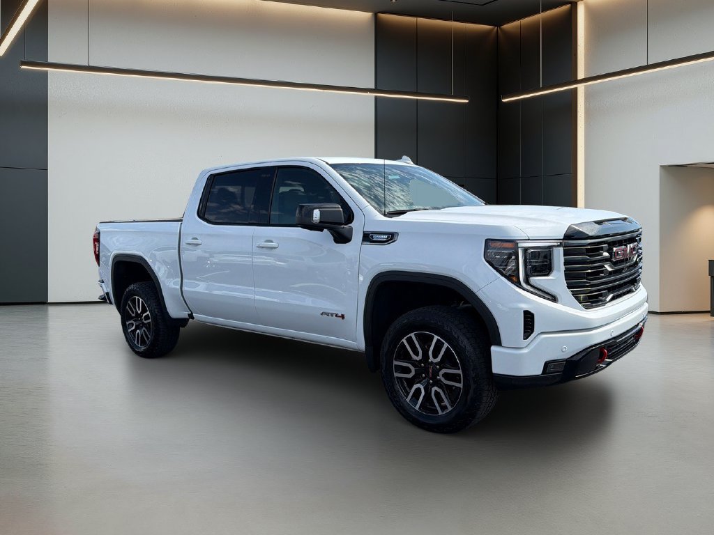 Certified 2025 GMC Sierra 1500 AT4 w/ Technology Package AWD/4WD image 9