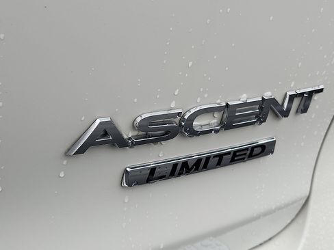 Used 2024 Subaru Ascent Limited w/ Technology Package image 33