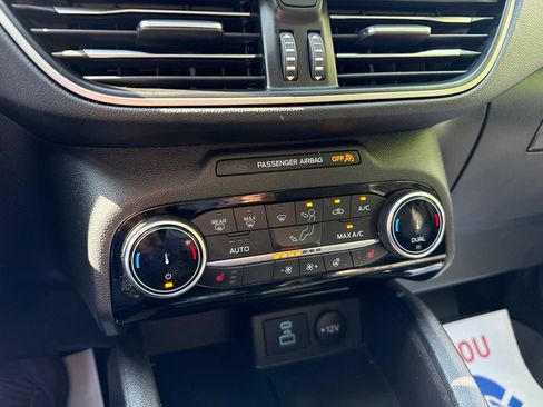 Used 2022 Ford Escape SEL w/ SEL Stealth AWD Package image 29