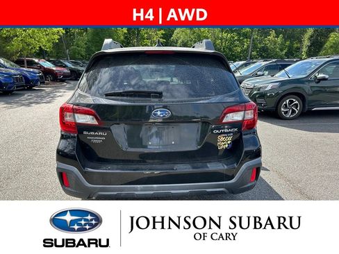 Used 2019 Subaru Outback 2.5i Premium AWD/4WD image 4