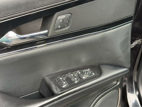 Used 2023 Lincoln Nautilus FWD image 14