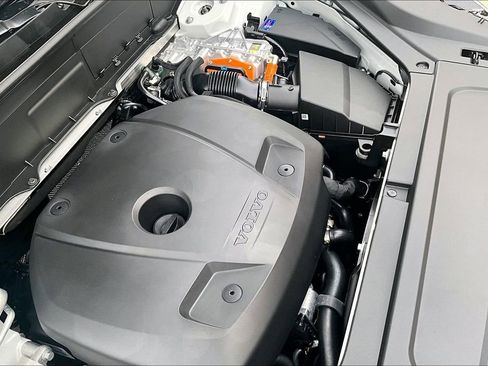 New 2026 Volvo XC90 T8 Ultra w/ Protection Package Premier image 39