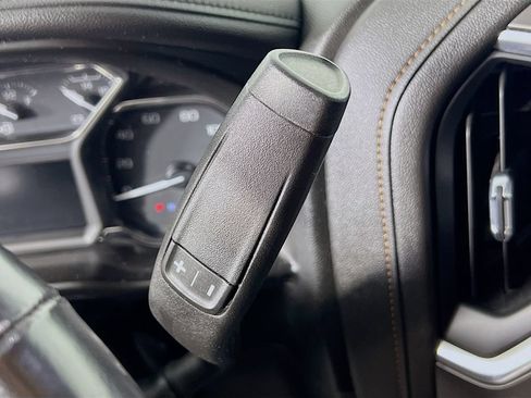 Certified 2021 GMC Sierra 1500 AT4 w/ AT4 Preferred Package AWD/4WD image 16