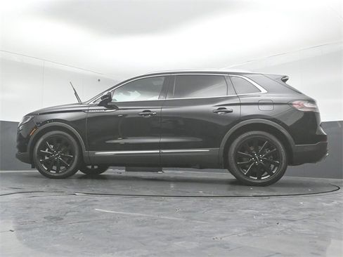 Certified 2023 Lincoln Nautilus Reserve w/ Equipment Group 201A image 38