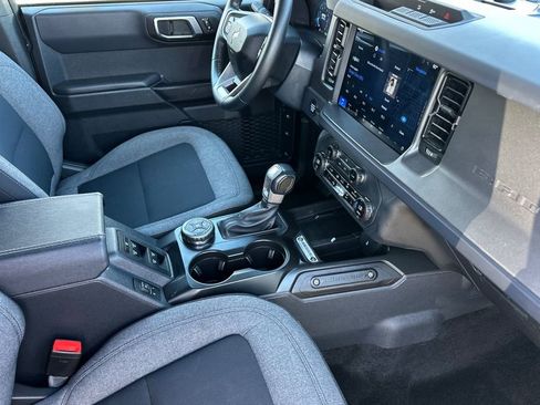 Used 2025 Ford Bronco Big Bend AWD/4WD image 16
