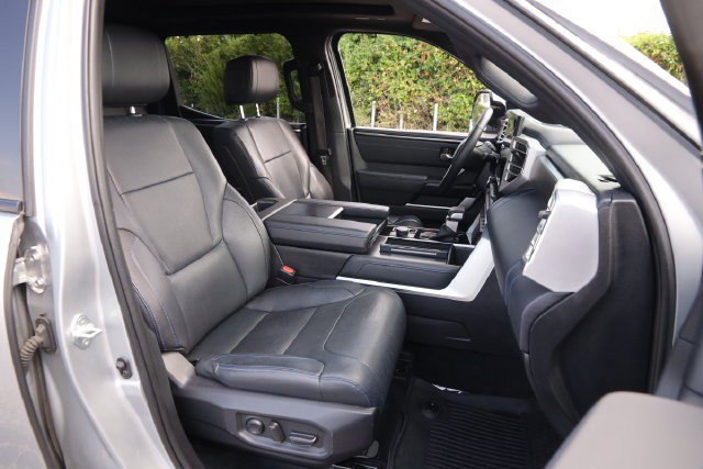 Used 2023 Toyota Tundra Platinum w/ Advanced Package AWD/4WD image 28