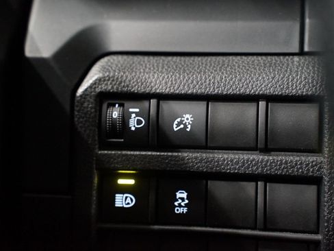 Certified 2025 Toyota Tacoma SR AWD/4WD image 23