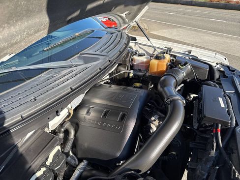 Used 2013 Ford F150 Lariat w/ Luxury Equipment Group image 13