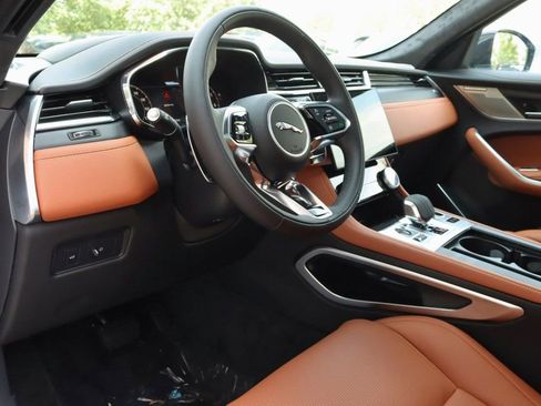 Used 2026 Jaguar F-PACE R-Dynamic S AWD/4WD image 13