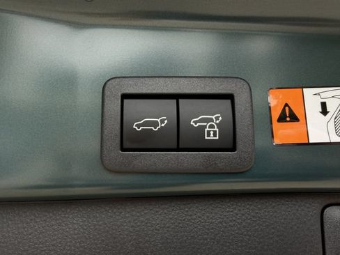 Used 2026 Toyota RAV4 AWD image 30