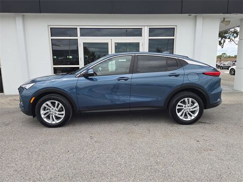 Certified 2024 Buick Envista Preferred w/ Convenience I Package image 4