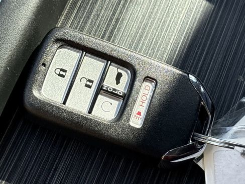 Used 2019 Honda Pilot Elite image 19