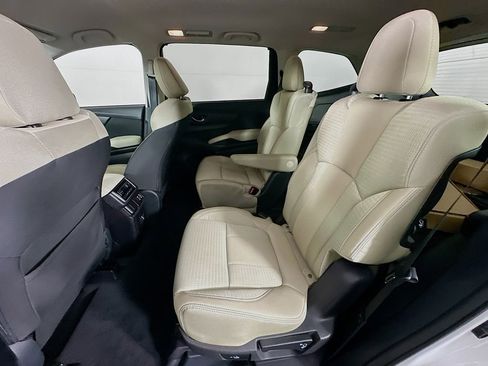 Certified 2023 Subaru Ascent Premium w/ Convenience Package image 31