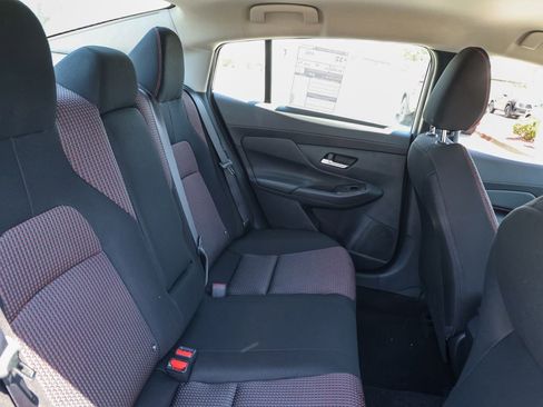 New 2026 Nissan Sentra SR FWD image 17