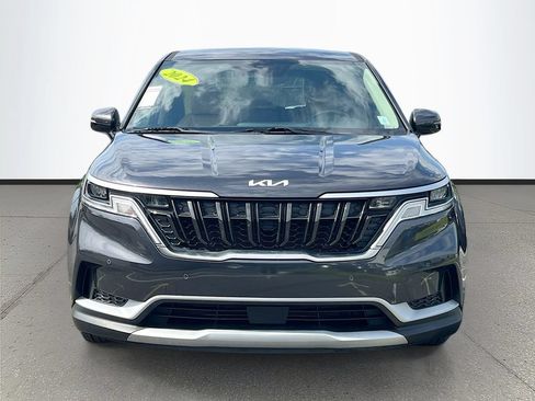 Used 2024 Kia Carnival EX FWD image 2