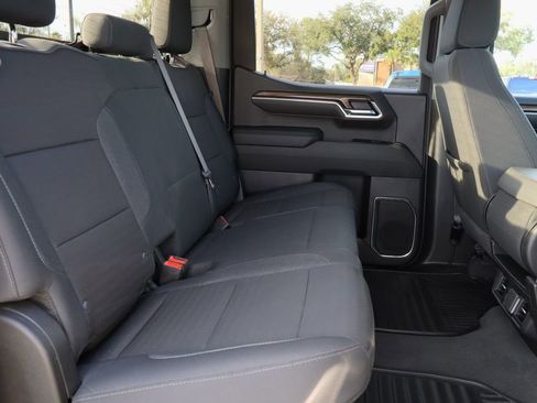 Used 2025 Chevrolet Silverado 1500 LT image 23