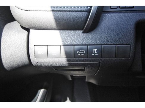 Used 2019 Toyota Camry XSE image 22