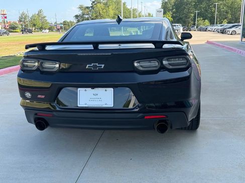 Used 2023 Chevrolet Camaro SS RWD image 5