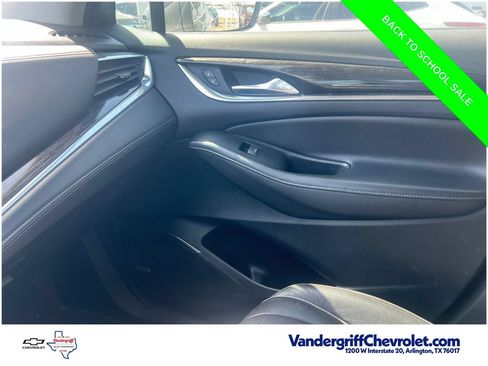 Used 2019 Buick Enclave Avenir w/ Avenir Technology Package FWD image 16