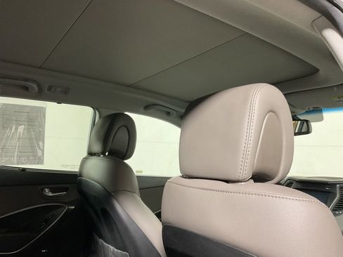 Used 2018 Hyundai Santa Fe Sport w/ 2.4L Tech Package 04 AWD/4WD image 3