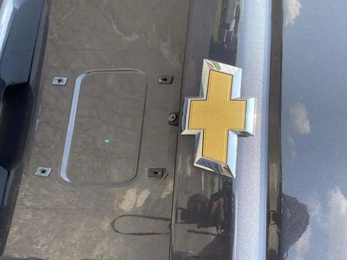 Used 2016 Chevrolet Suburban LTZ image 10