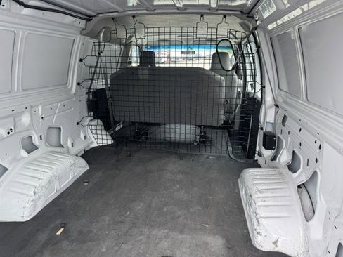 Used 2011 Ford E-250 and Econoline 250 Extended w/ Crew Van Pkg RWD image 8