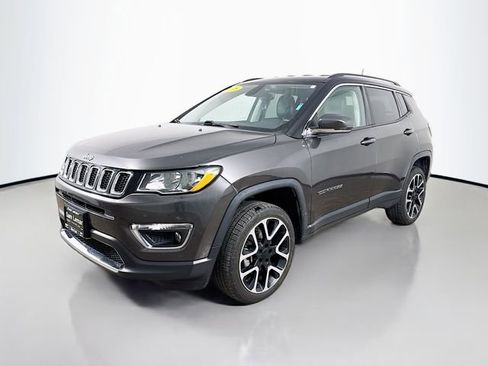 Used 2018 Jeep Compass Limited w/ Navigation Group image 3