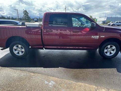 Used 2019 RAM 1500 Classic SLT AWD/4WD image 4
