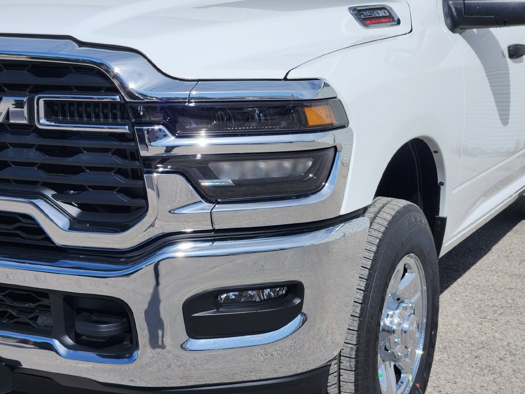 New 2026 RAM 2500 Tradesman w/ Chrome Appearance Group AWD/4WD image 7