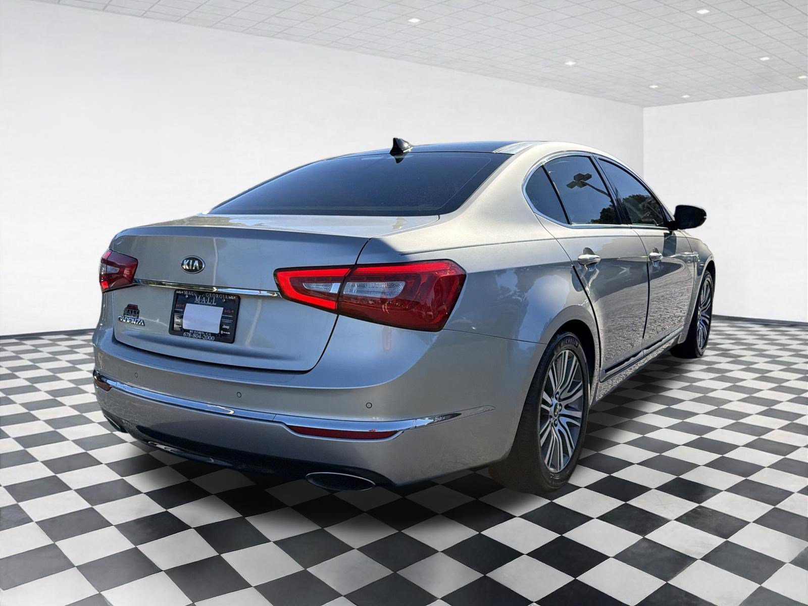 Used 2015 Kia Cadenza Premium w/ Luxury Package FWD image 8