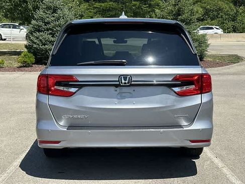 Used 2023 Honda Odyssey Touring image 4