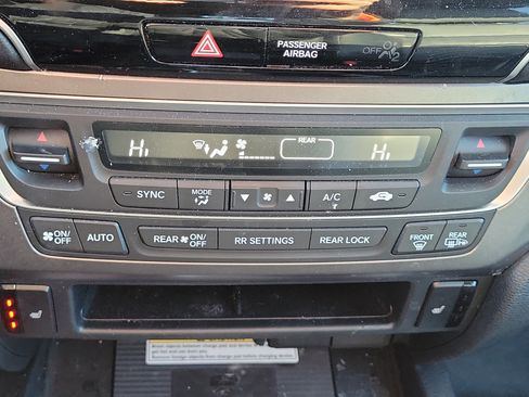 Used 2021 Honda Pilot Special Edition image 27